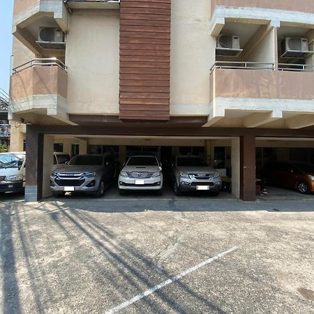 Ladapan Mansion Apartment Nonthaburi Luaran gambar