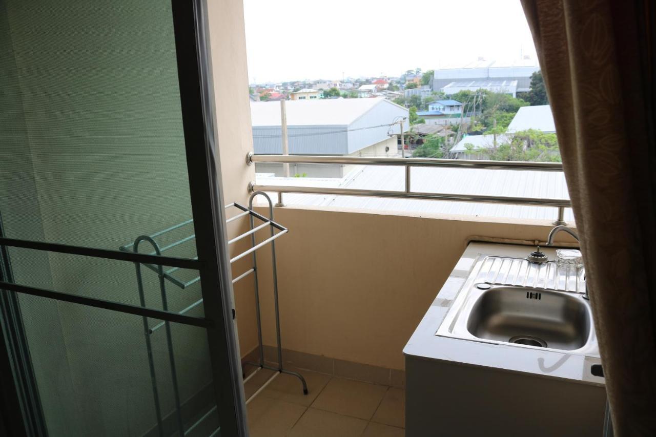 Ladapan Mansion Apartment Nonthaburi Luaran gambar